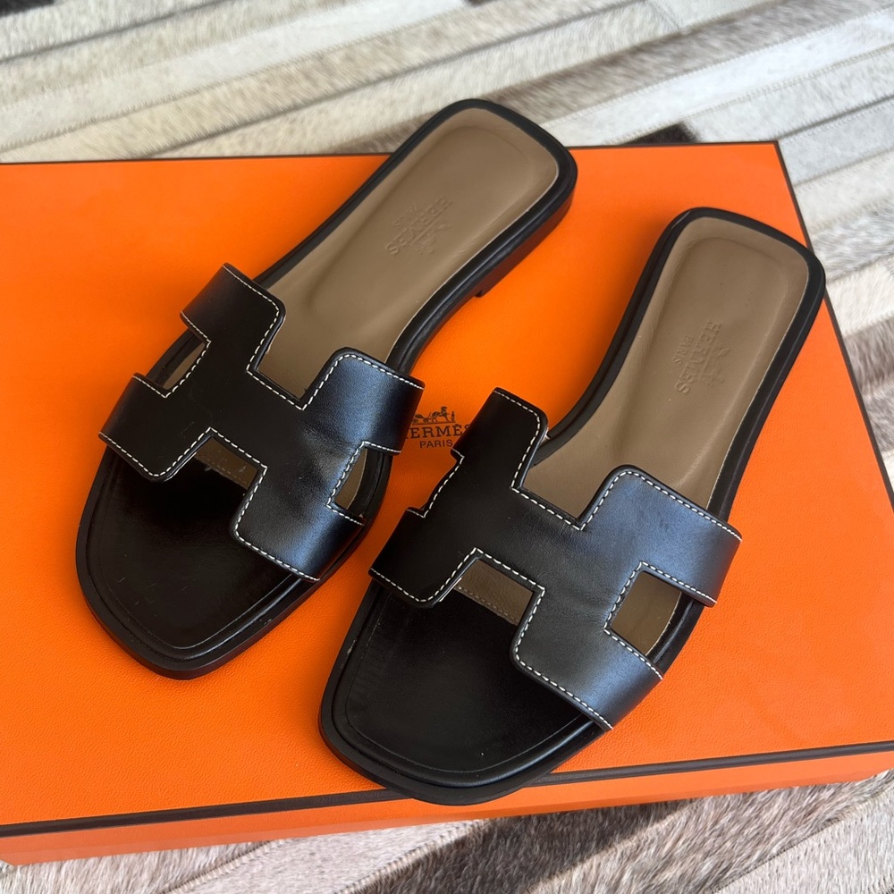 Hermes Oran Sandals Black Size 35